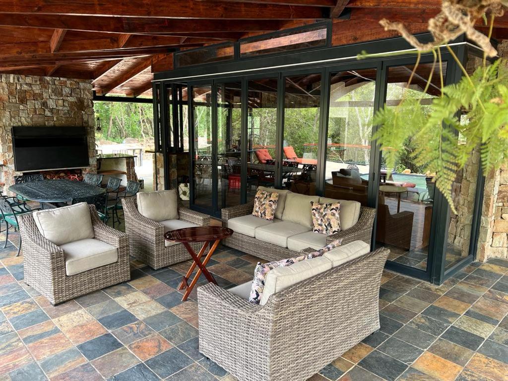 Heysbrook Estate - Luxurious Lodges In A Private Valley Waterval-Onder Dış mekan fotoğraf